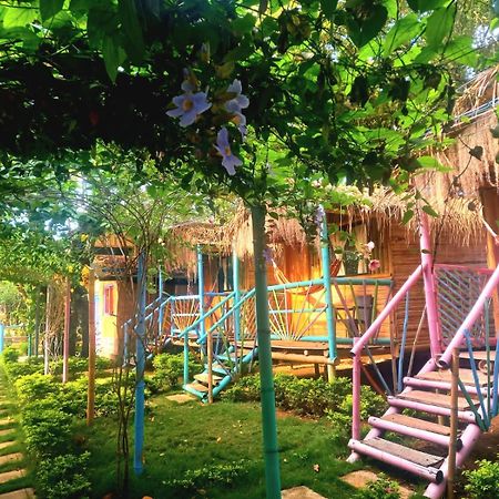 Avani Del Desierto Villavieja Exterior photo