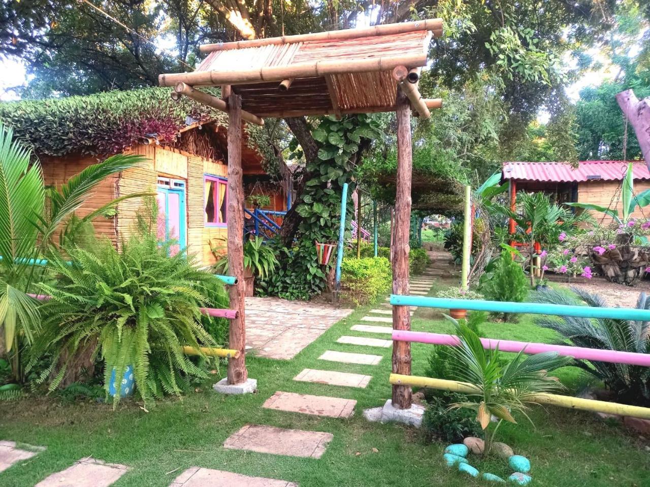 Avani Del Desierto Villavieja Exterior photo